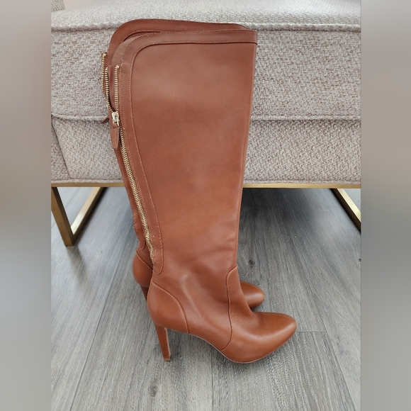 4" Nine West Heeled Boots - EXCELLENT condition - Picture 6 of 9